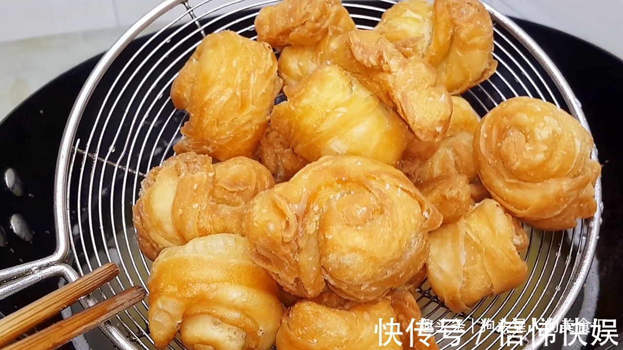 油酥|家常零食做法,一口一个,比面包还好吃,太香了