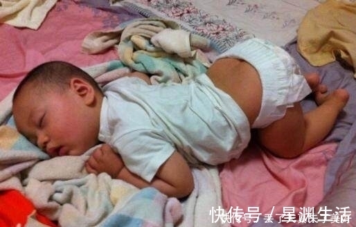 宝宝们|妈妈拍下宝宝们“独特”的睡姿,一个比一个可爱!