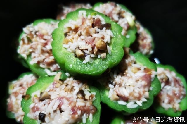 曬曬我家的午餐,簡單的家常菜,好吃又省錢,早就忘了外賣的味道