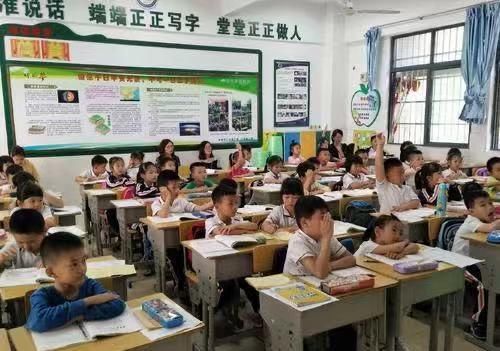 妈妈|“只要你考85分,我就带你去玩”最后差0.5分,家长处理方式亮了