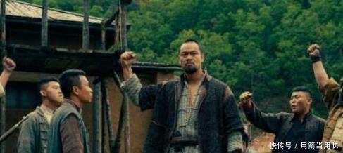 美貌|她是压寨夫人,因美貌被日本人玷污,说杀一个日本人陪睡一晚!