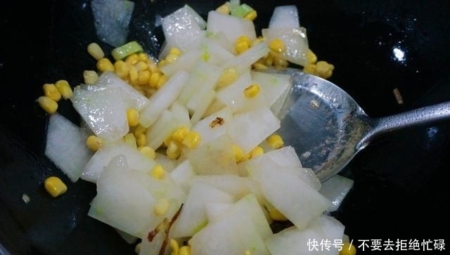 简单|冬瓜最简单的做法，只需1种调料，好吃不贵