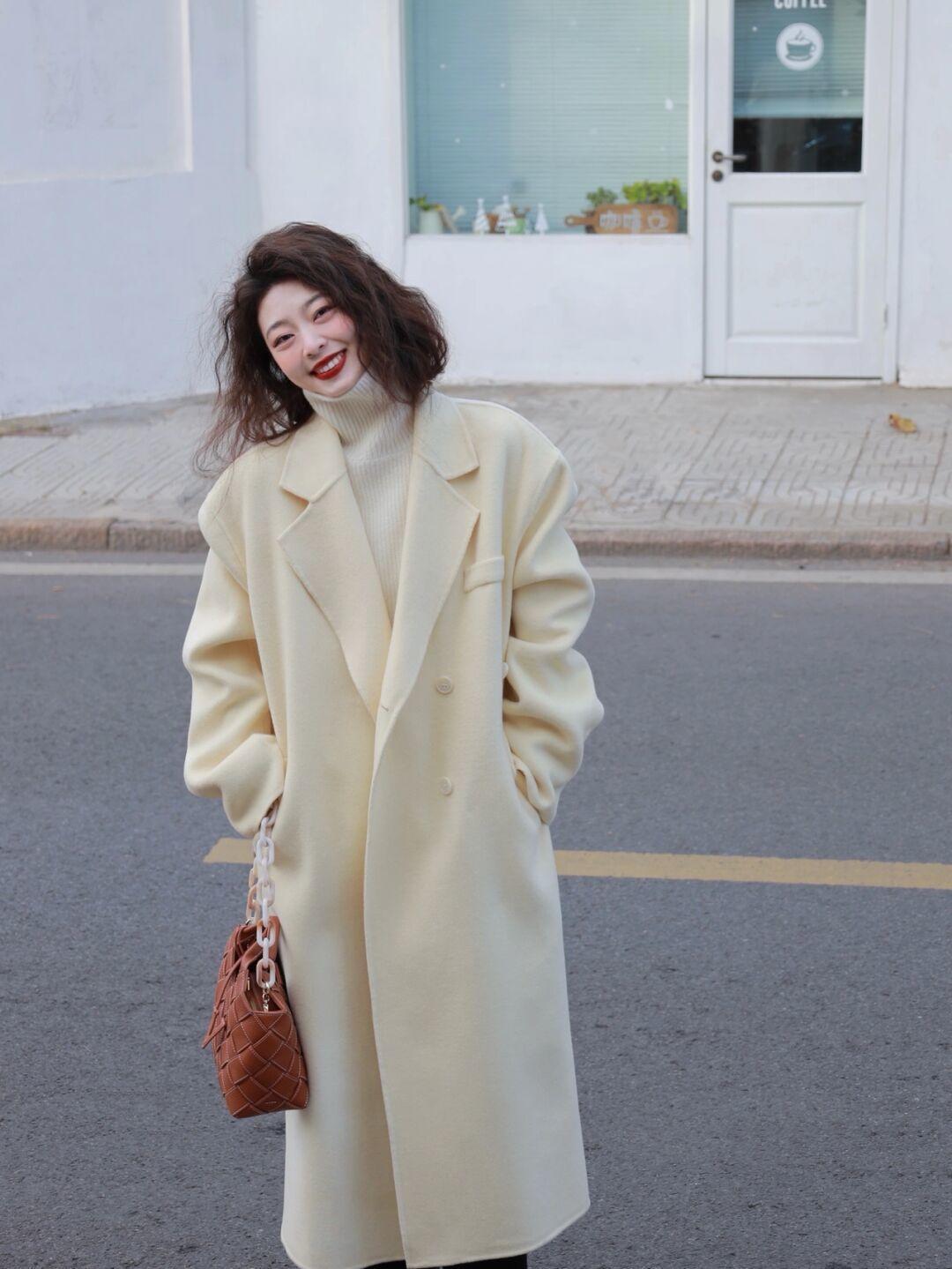 微喇裤 大衣怎么穿才时髦?看看这些简约高级的穿搭示范,轻松美成焦点