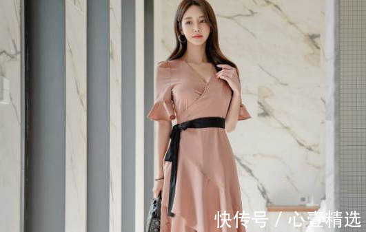 麂皮|女神孙允珠高清时尚搭配:麂皮雪茄泛棕纯黑系带仙女裙