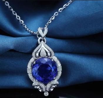 面对|底层人物如何面对命运的戏弄从人性的角度读《项链》