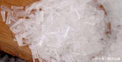 酱油|味精、鸡精和酱油，哪种调味品对身体伤害比较大，大部分人吃错了