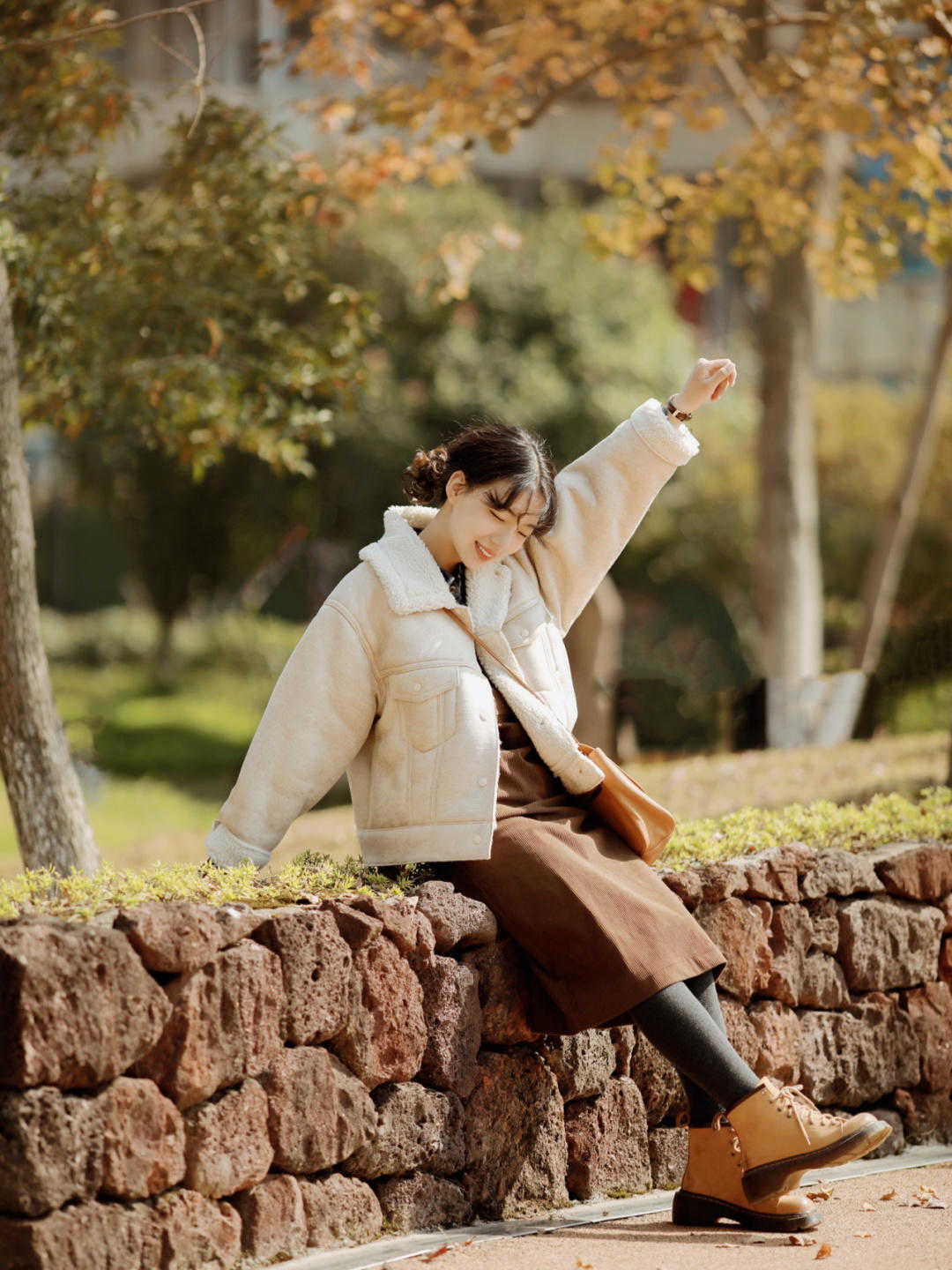 羊羔毛|冬天怕冷的博主都穿羊羔毛外套,时髦保暖有气质