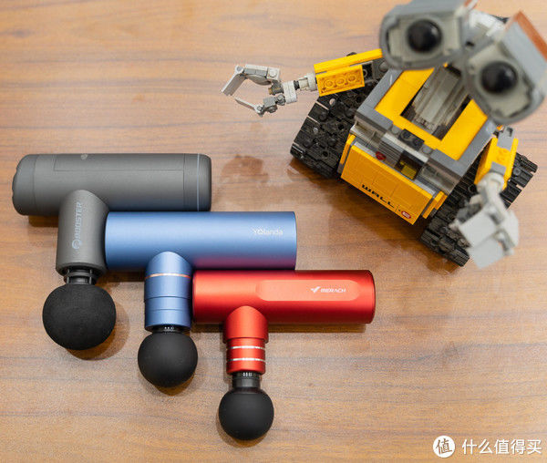 评测|网红产品都是智商税?云康宝金属迷你筋膜枪对比网红迷你筋膜枪评测