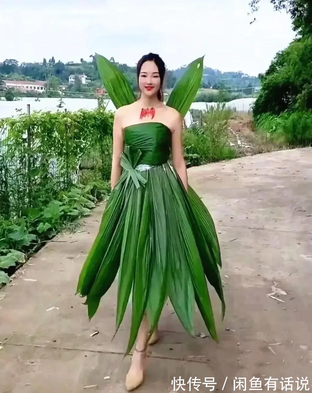 城乡|身在城乡结合部,心在巴黎时装周,“纯天然服装秀”走出超模步伐