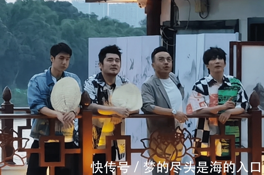 图师|《天天向上》乐山路透,离开了百万修图师后,王一博颜值没搞错吧