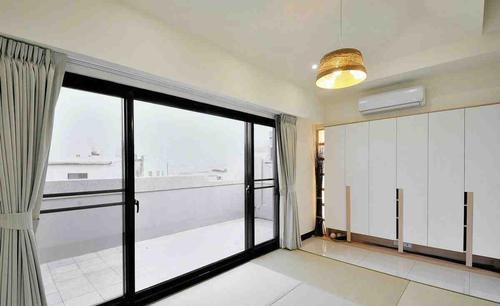 阳台|头次见有人这样装修阳台隔断，不得不感叹太聪明了，实用又美观