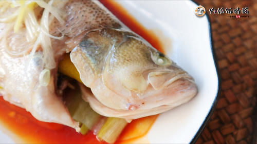 年夜饭菜单请查收，“2素6荤”照着做，寓意福气多多，幸福满满