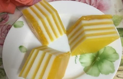 吉利丁粉|做千层糕除了用马蹄粉还可以用别的粉代替吗？