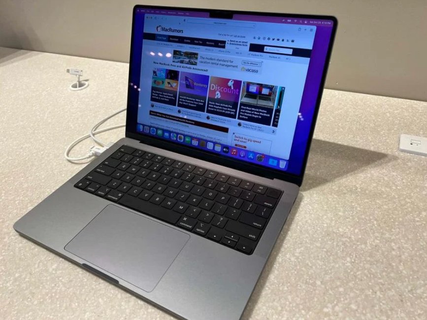 book|又丑又重！苹果新MacBook Pro真机泄露：还是旧款好？