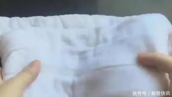 清洁|厨房的抹布“油腻腻”向婆婆讨教一招,扔水里泡,再脏也能干净