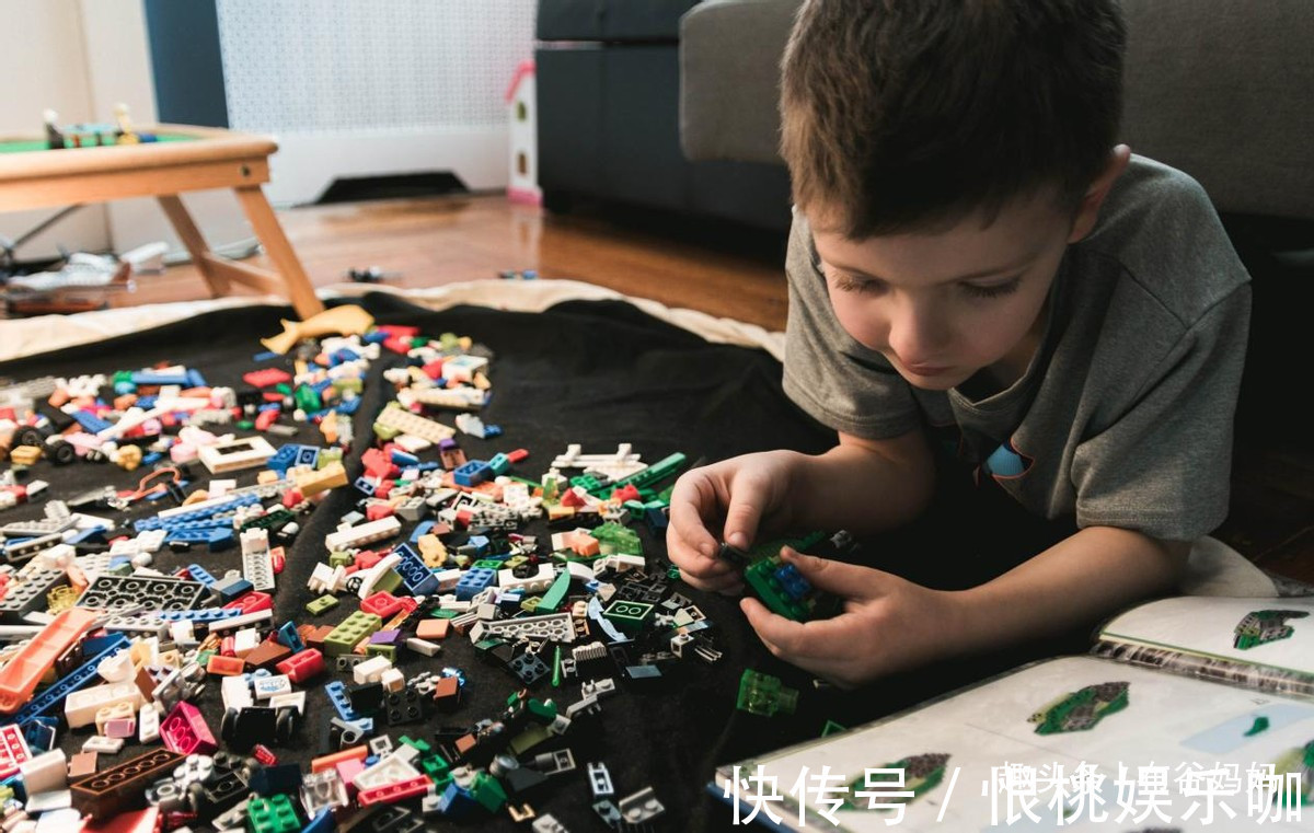 自卑|妈妈给娃买“蛋糕边角料”遭群嘲:贫穷的父母,养出自卑的孩子