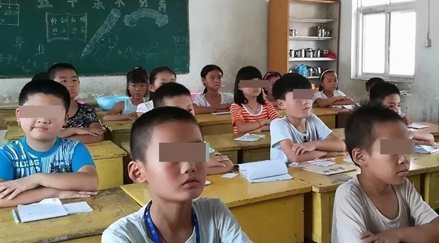反思|“学霸”孩子大多都有4个特征,偶尔贪玩也不要紧,你家娃占几条
