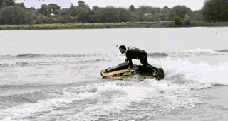 |搞笑GIF:姑娘真的好漂亮,找个这样的女朋友还不错吧!