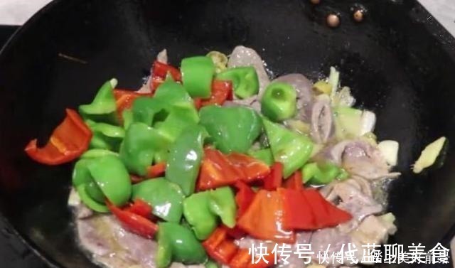 炒猪肝时，不要直接下锅炒，多加这1步，猪肝滑嫩不老，无腥味
