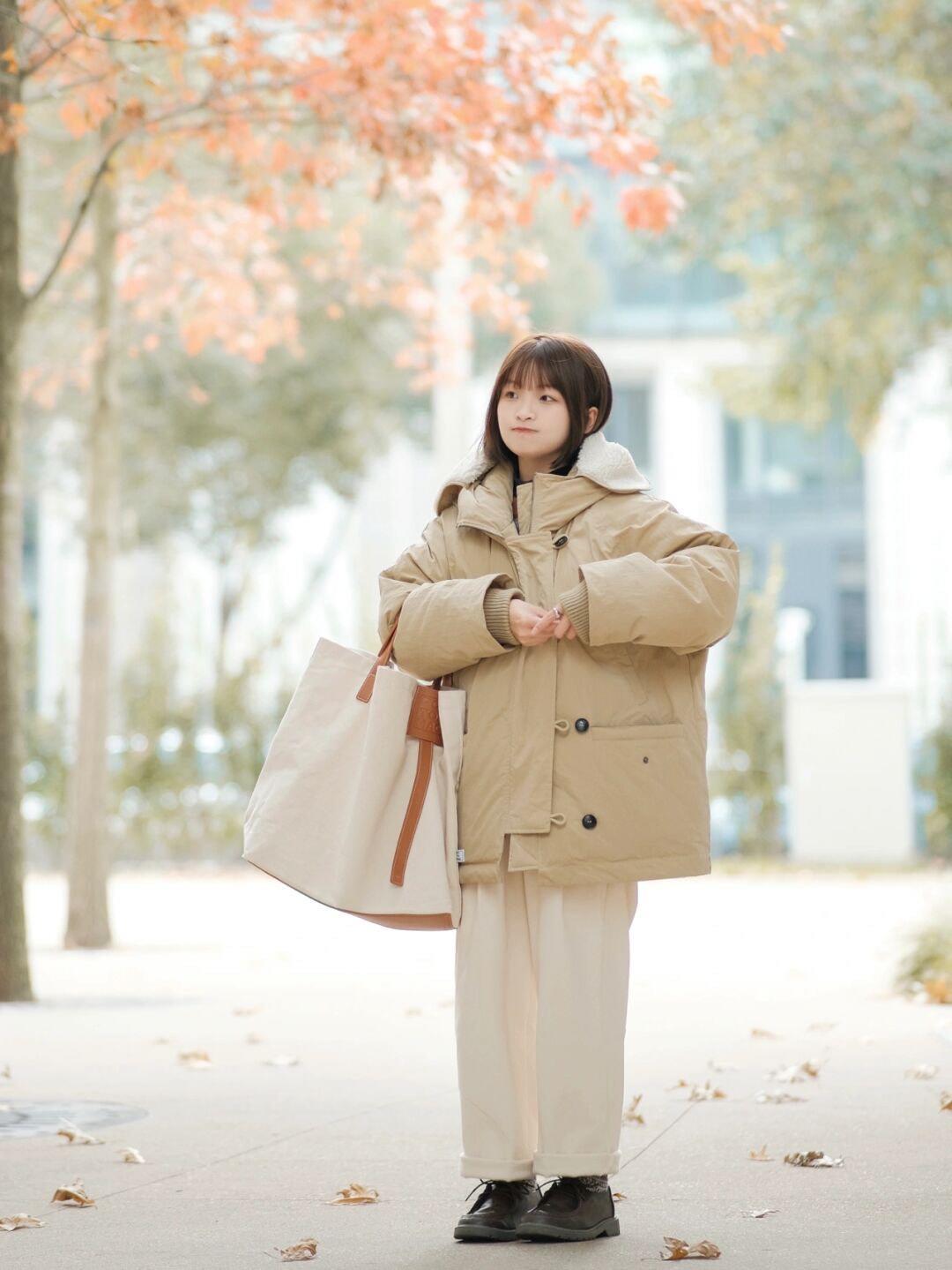 穿搭|冬天怎样穿得温柔又淑女,抽绳毛衣+针织阔腿裤,保暖又时尚!