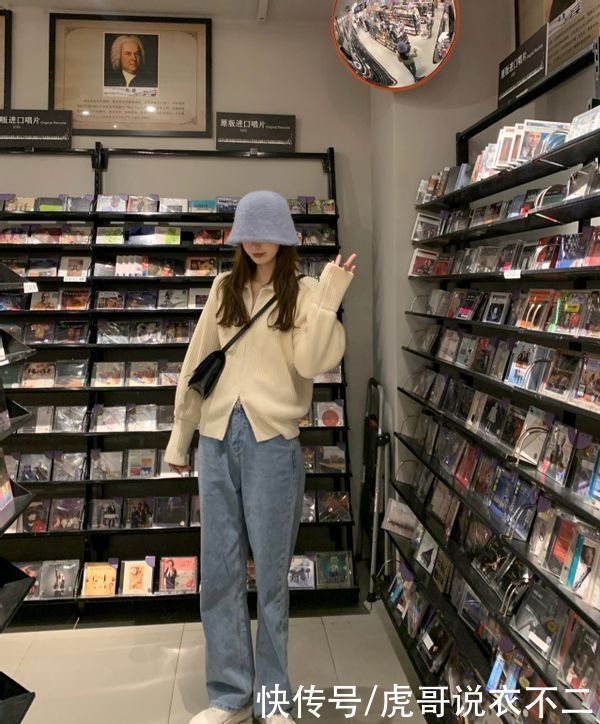 早春别穿太“花哨”，清新简约的穿搭更好驾驭，轻松提升时尚感