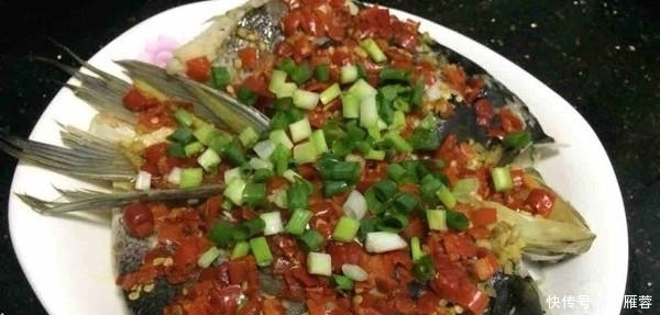 湘菜经典剁椒鱼头，家常做法不正宗，味道香辣，一学就会！