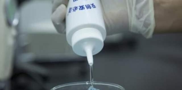 伦琴|做B超前涂的那层黏黏的、凉凉的液体是什么?做完要马上洗掉吗?