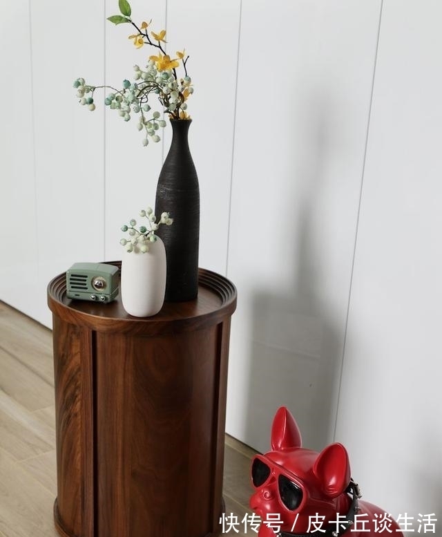 姐弟|买不起学区房大房子,一家四口蜗居47平,设计师爆改成三室一厅