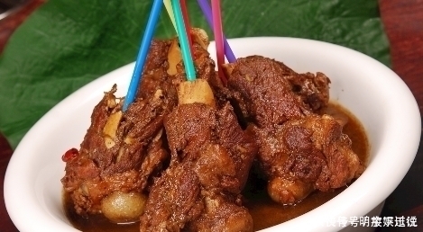 猪骨|猪肉的这个部位要常买,十几元一斤,钙含量极高,老人小孩要常吃