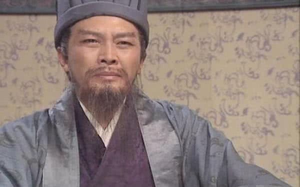 藤甲兵|诸葛亮火烧30万曹军拍手称快,为何烧了3万藤甲兵,却说:必损阳寿?