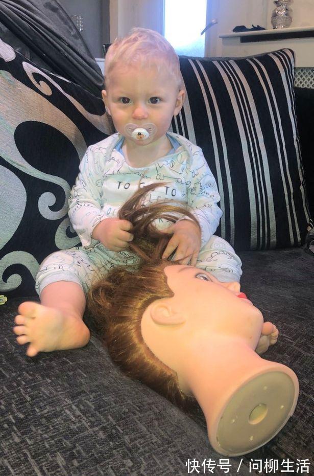 妈妈|妈妈为了睡个好觉,买了个模特头代替自己陪伴孩子,结果很闹心了