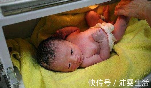 分娩|顺产分娩的真实记录婴儿出生时的瞬间,让人激动不已