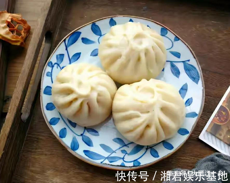 江一舟|蒸包子，开水上锅和冷水上锅蒸差别很大，难怪蒸出来的包子不一样