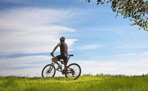 撕裂处|运动前热身不充分易致肌肉拉伤 记住这几点或可预防