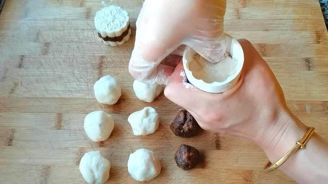 山药球|秋季养生要趁早,健脾养胃的枣泥山药糕,香甜软糯,老少都爱吃