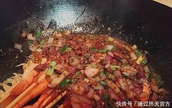 订单|商家接了200元烧烤外卖,订单备注成亮点,网友:原来还能这样