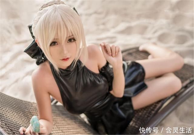 女神|同样是cos,蔡萝莉假清纯,腐团儿很性感,看到沫子这才是真女神