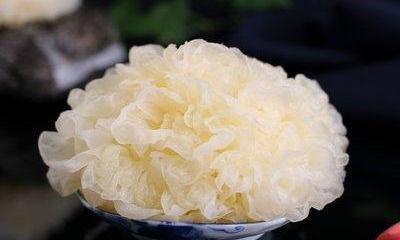 女性不想显老，推荐以下食物，美容养颜，排毒肌肤，离健康近了