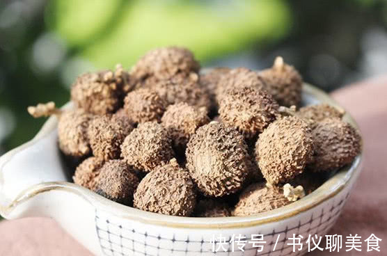 干果|竹林中的野果产量极少，物以稀为贵，制成干果1斤2千元！