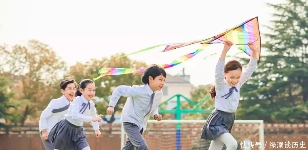 张文宏|儿童各阶段睡眠时间表出炉,孩子几点睡几点起,有了“标准答案”