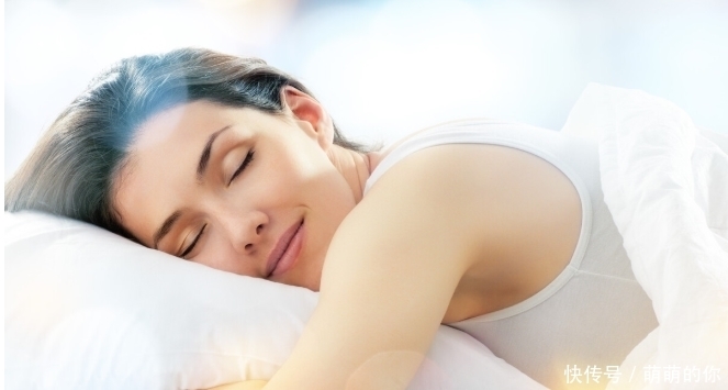 高蛋白|从来不喝牛奶的女人,和坚持喝牛奶的女人相比,有哪些不同之处?