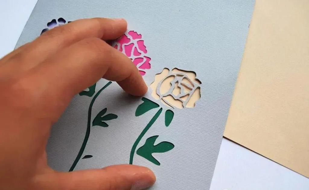 作品|一张纸，也可以雕出艺术，玩到极致，是创作人用心的美！