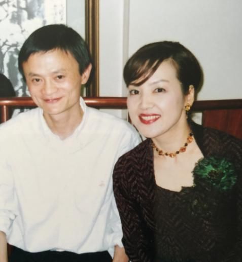  中国|小鹿纯子：马云多次到日本寻找的梦中情人，44岁被他带来中国