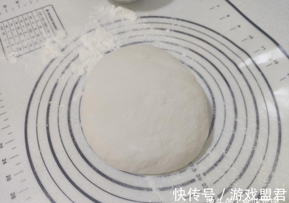 死面大饼怎么做软而不硬?用对和面水是关键,教程来了,一学就会