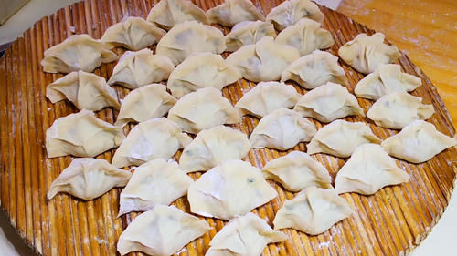 吃海鲜|入秋后,猪肉牛肉靠边站,此肉最鲜美,才6块一斤,包饺子特香