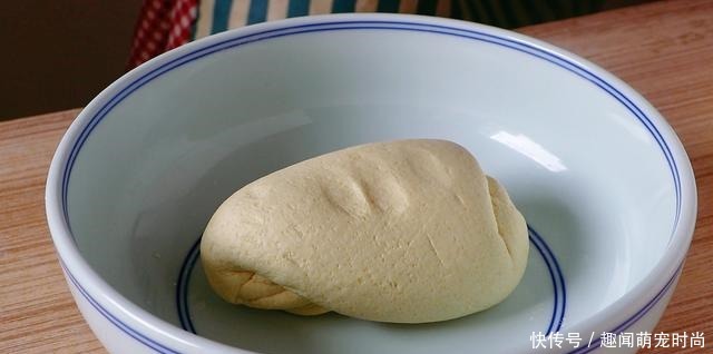 玉米|最近超爱的玉米面饼,2种做法,开水一烫,最快10分钟搞定早餐