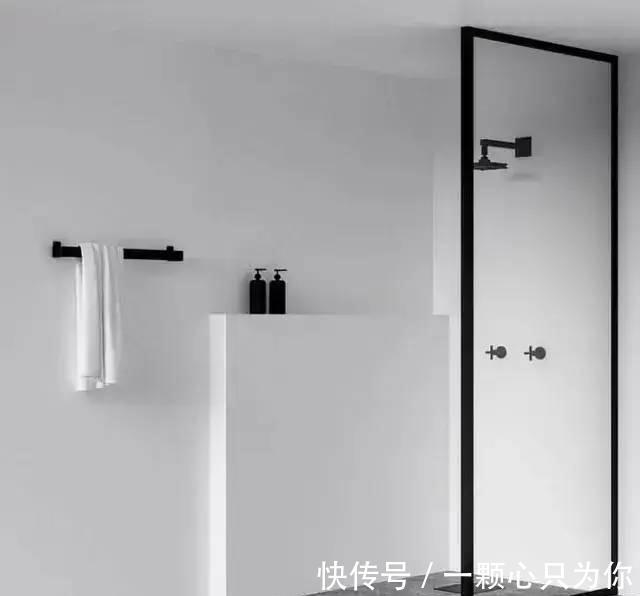 矮墙|卫生间做收纳,砌个10cm薄墙,什么都能放,一点不比壁龛差!