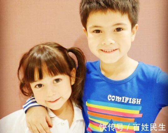 二胎家庭|哥哥辅导妹妹写作业,几乎接近崩溃,妈妈一开始是你说要妹妹的