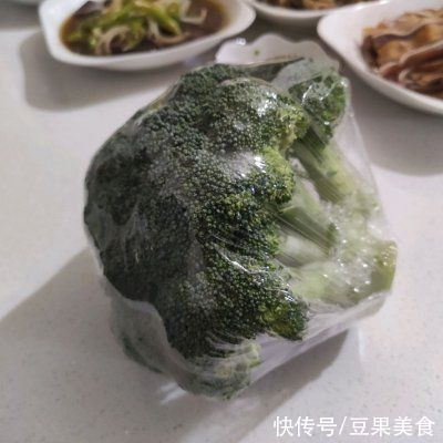 蓝花|这道蒜蓉西蓝花太销魂，连吃3天都不腻