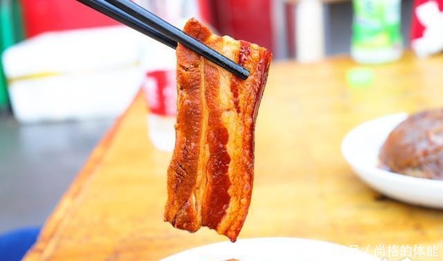 南阳这家16年扣碗老店，每天爆满！去晚了没地方坐！
